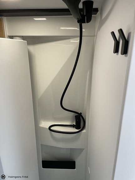 Adria Twin Select 640 SLB 11 of 14