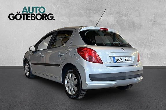 Peugeot 207 4 of 16