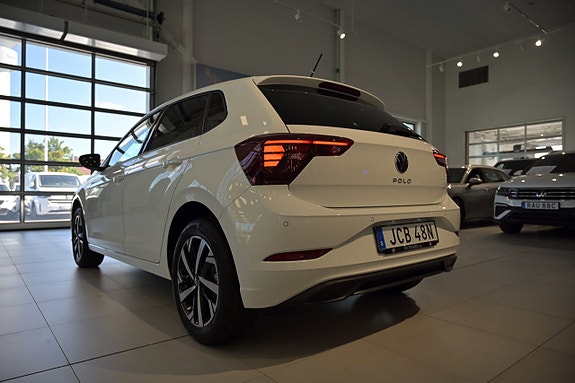 Volkswagen Polo 8 of 24