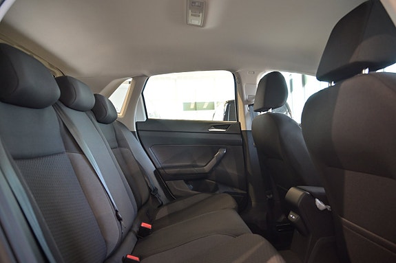 Volkswagen Polo 22 of 24