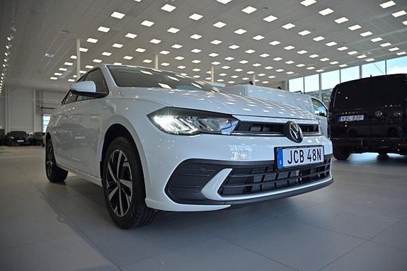 Volkswagen Polo 7 of 24