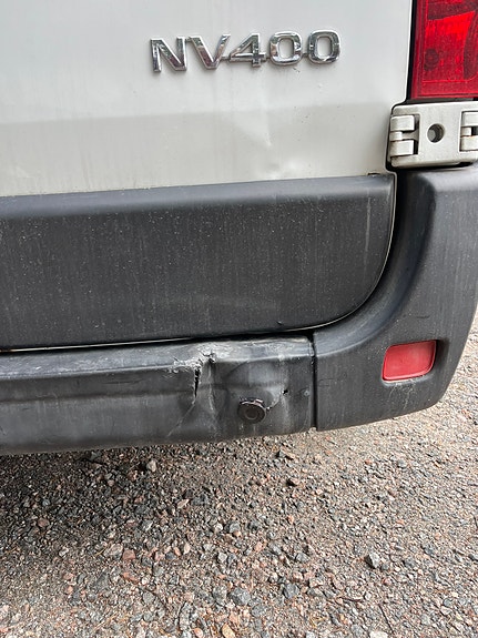 Nissan NV400 8 of 10