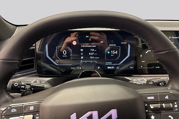 Kia EV9 10 of 21