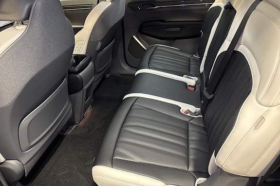 Kia EV9 9 of 21