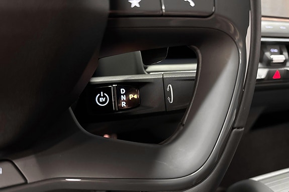 Kia EV9 12 of 21