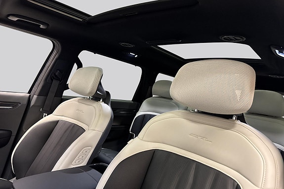Kia EV9 18 of 21