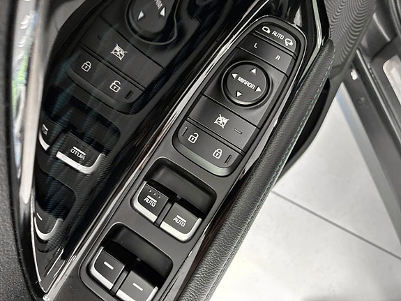 Kia e-Niro 25 of 30