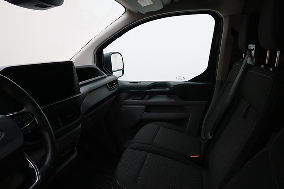 Ford Transit Custom 7 of 12