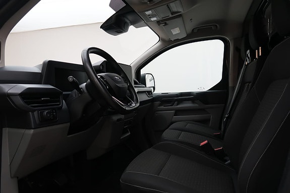 Ford Transit Custom 6 of 12