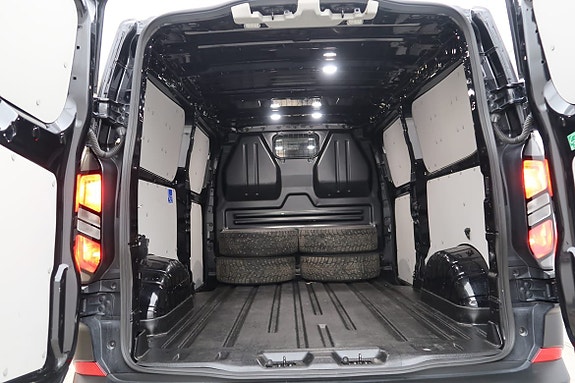 Ford Transit Custom 4 of 12
