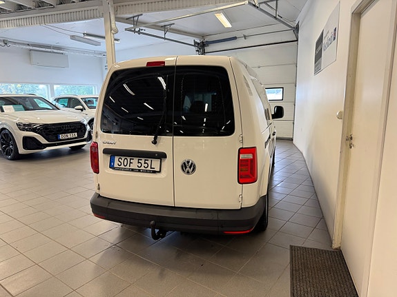 Volkswagen Caddy Maxi 4 of 7