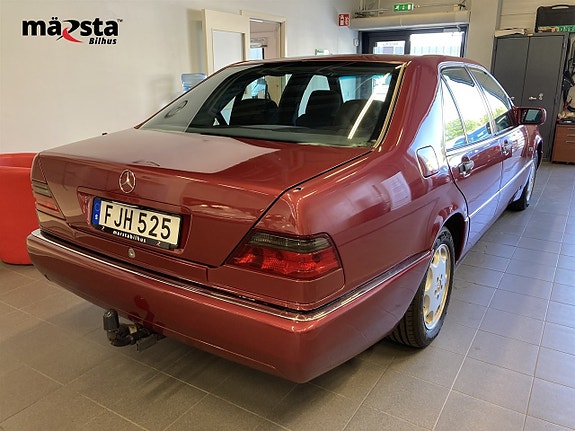 Mercedes-Benz S300 3 of 20