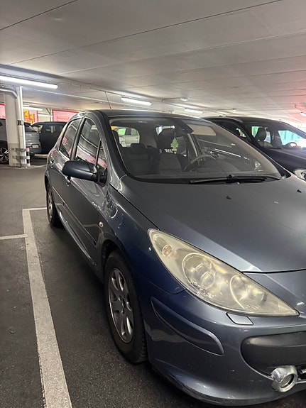 Peugeot 307 3 of 3