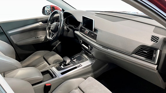 Audi Q5 3 of 9