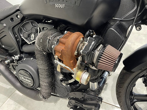 Indian Scout Rogue Turbo konverterad Grymt Bygge E85 13 of 19