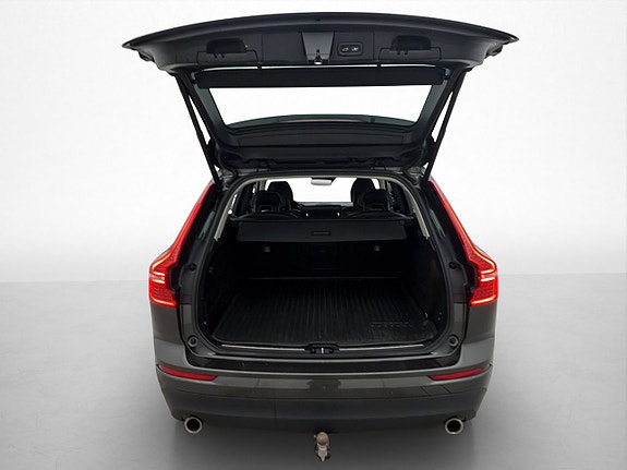 Volvo XC60 10 of 30