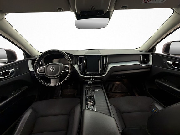 Volvo XC60 12 of 30