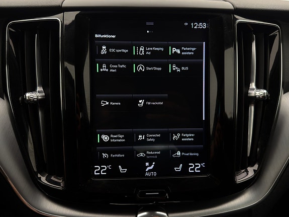 Volvo XC60 22 of 30
