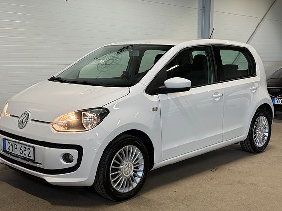 Volkswagen UP! 3 of 15