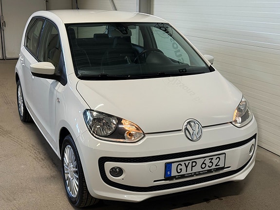 Volkswagen UP! 9 of 15