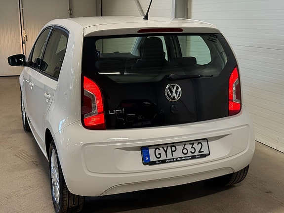 Volkswagen UP! 5 of 15