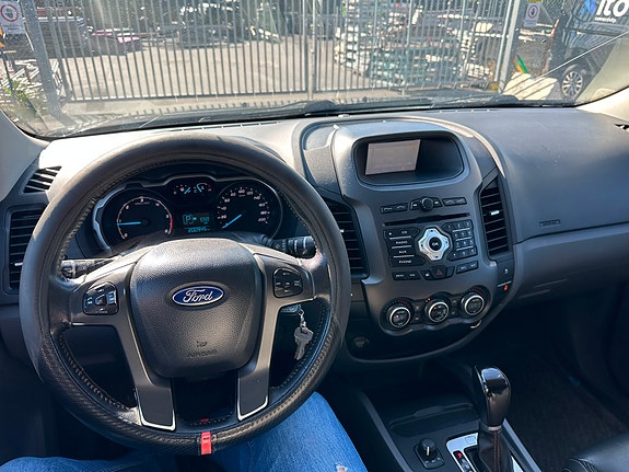 Ford Ranger 6 of 8