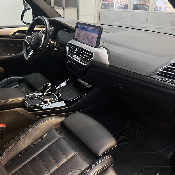 BMW X3 12 of 13