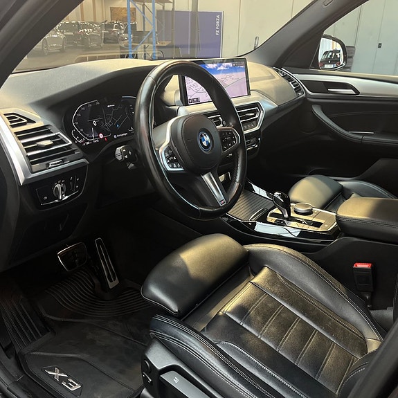 BMW X3 9 of 13
