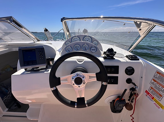 Quicksilver 640 CRUISER Active 2011 24 fot 8 of 14