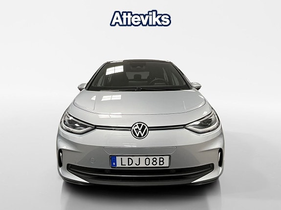 Volkswagen ID.3 8 of 15