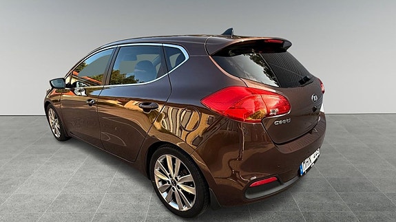 Kia Ceed 2 of 13