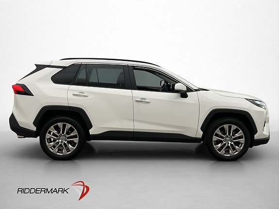 Toyota RAV4 9 of 30