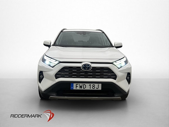 Toyota RAV4 2 of 30