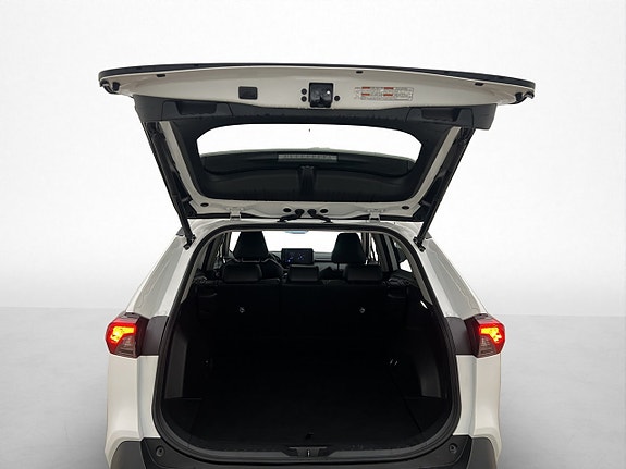 Toyota RAV4 27 of 30