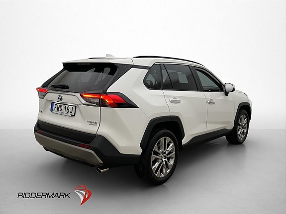 Toyota RAV4 8 of 30