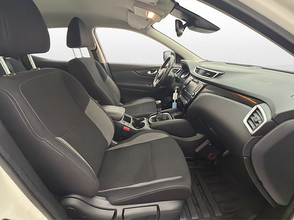 Nissan Qashqai 24 of 30