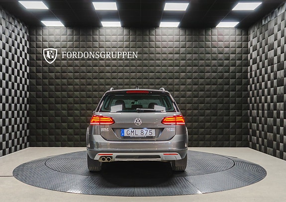 Volkswagen Golf Alltrack 6 of 26