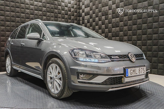 Volkswagen Golf Alltrack 12 of 26