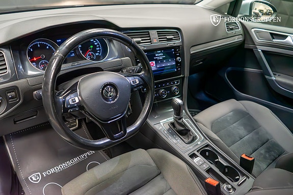 Volkswagen Golf Alltrack 17 of 26