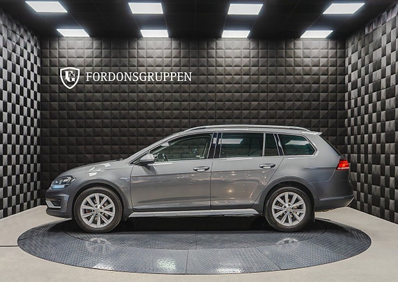 Volkswagen Golf Alltrack 3 of 26