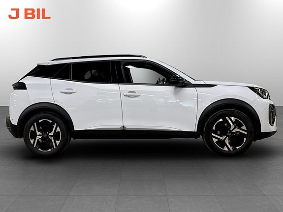 Peugeot 2008 16 of 18