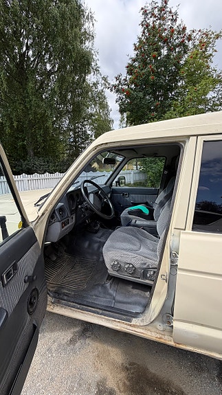 Toyota Land Cruiser 5 of 13