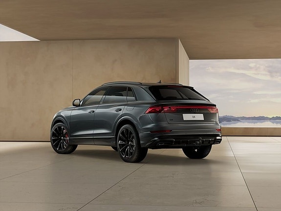 Audi Q8 3 of 6