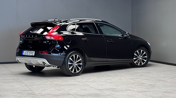 Volvo V40 Cross Country 19 of 22