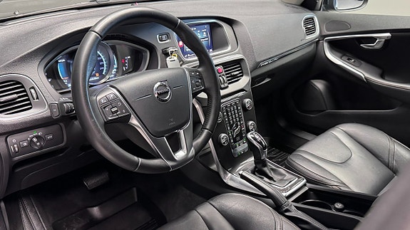 Volvo V40 Cross Country 6 of 22