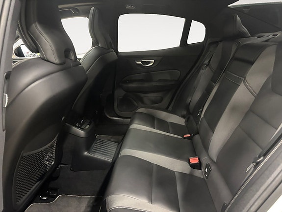 Volvo S60 15 of 26