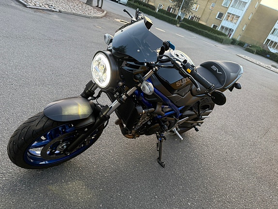 Suzuki SV650 8 of 13