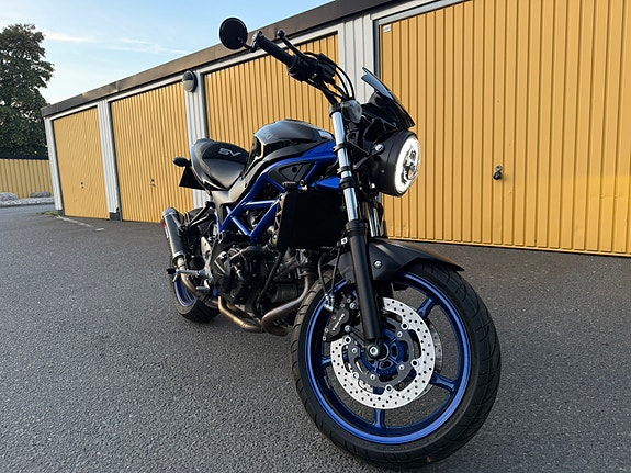 Suzuki SV650 2 of 13