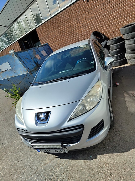 Peugeot 207 4 of 5