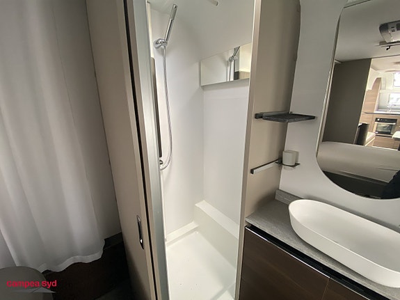 Adria ALPINA 663 HT 7 of 9